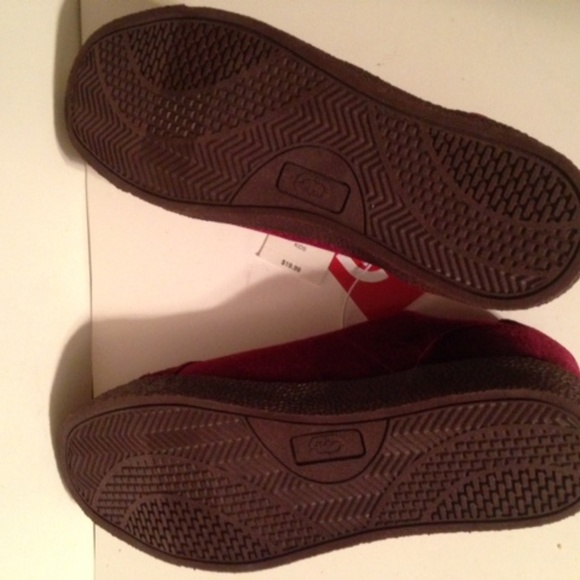 Unltd. Cranberry Raspberry Maroon Lace-Up Sneaker - Picture 4 of 4